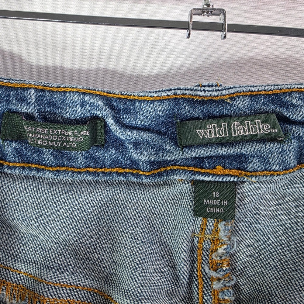 Wild Fable Highest Rise Extreme Flare Jeans Blue Button Fly Size 18 Raw Hem - Picture 7 of 12